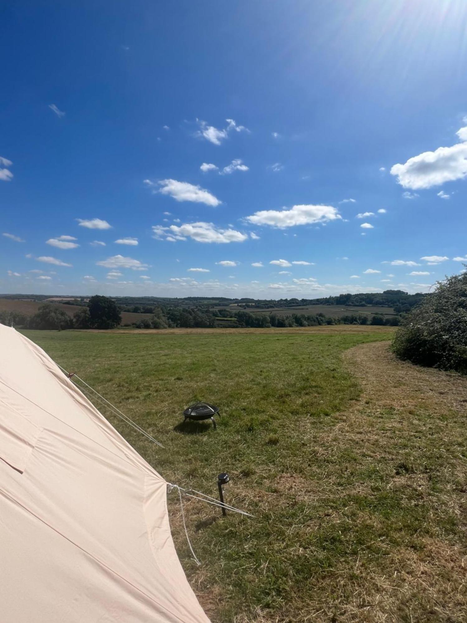 Bell Tent 4M Fossewold Farm Camping Moreton-in-Marsh Exterior photo
