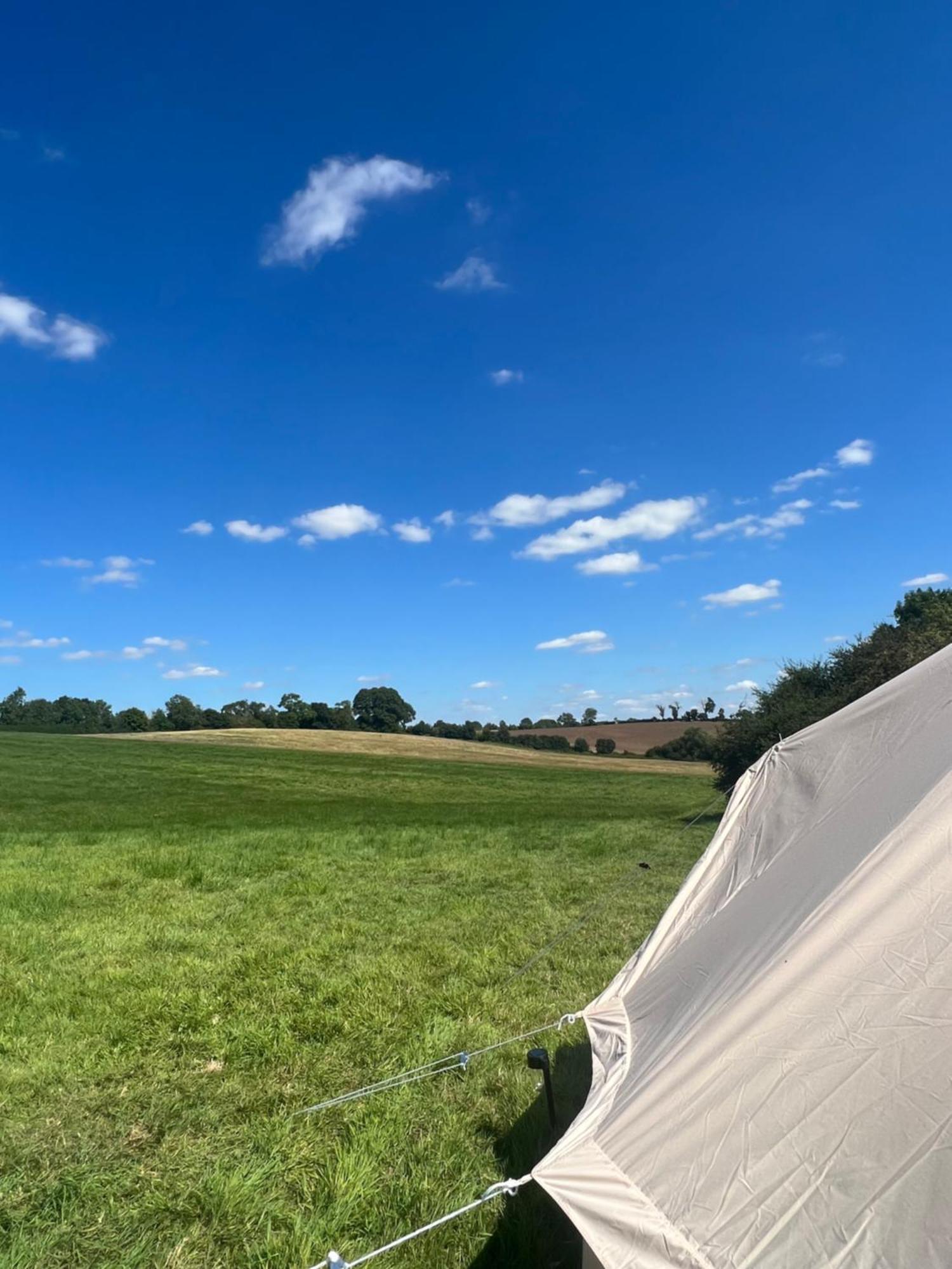 Bell Tent 4M Fossewold Farm Camping Moreton-in-Marsh Exterior photo