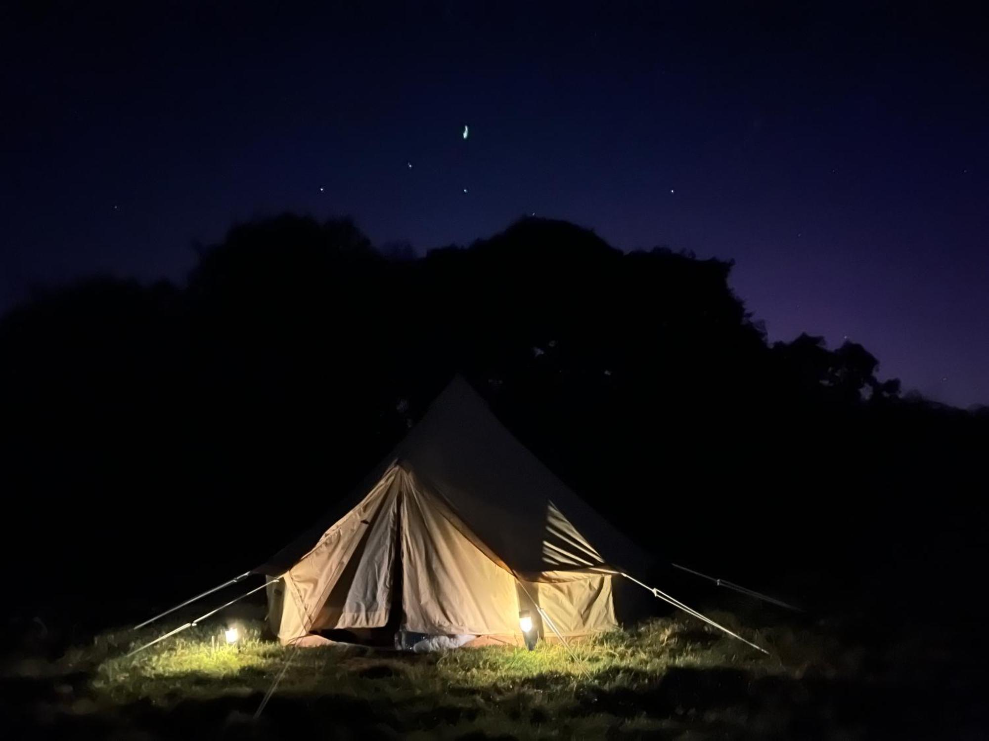 Bell Tent 4M Fossewold Farm Camping Moreton-in-Marsh Exterior photo